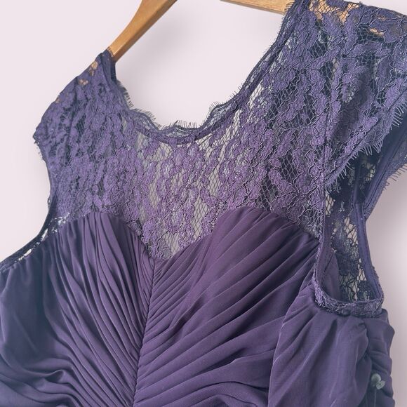 adrianna papell dress Like A Glove NWT Purple Lace Shoulders Shirred Plus 16 - Picture 4 of 10